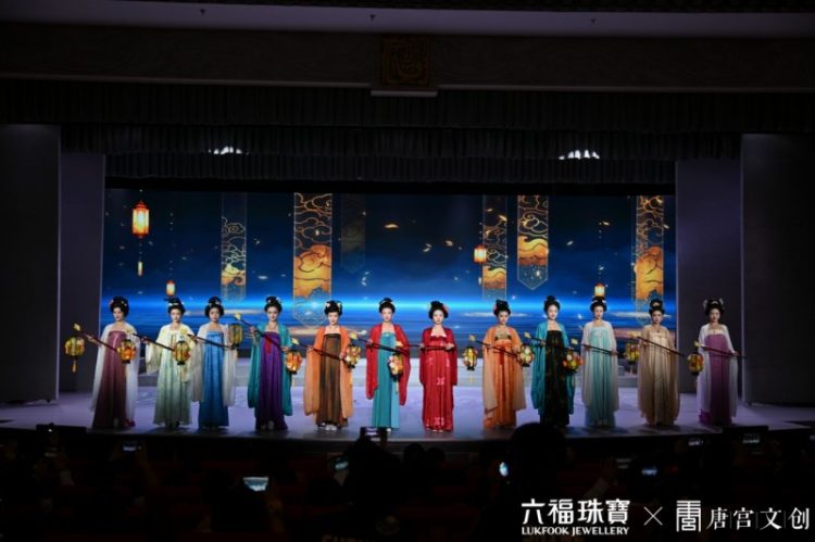 1759138560-55cdf07b00f9187